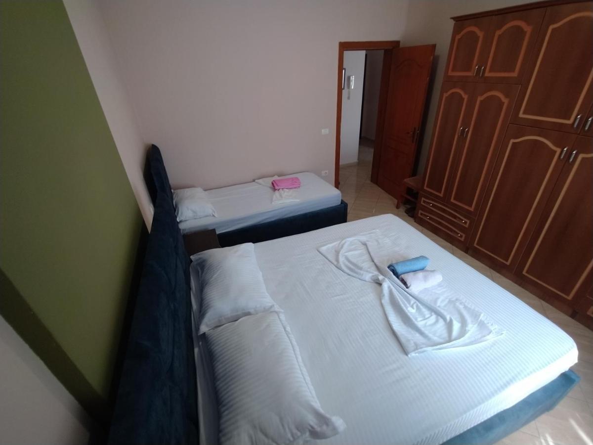 Lungomare Beach Apartments Vlorë Exterior foto